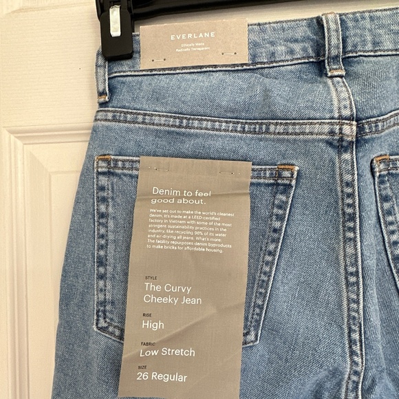 NWT Everlane The Curvy Cheeky Straight Jean, High Rise, 26 Regular - Picture 2 of 8